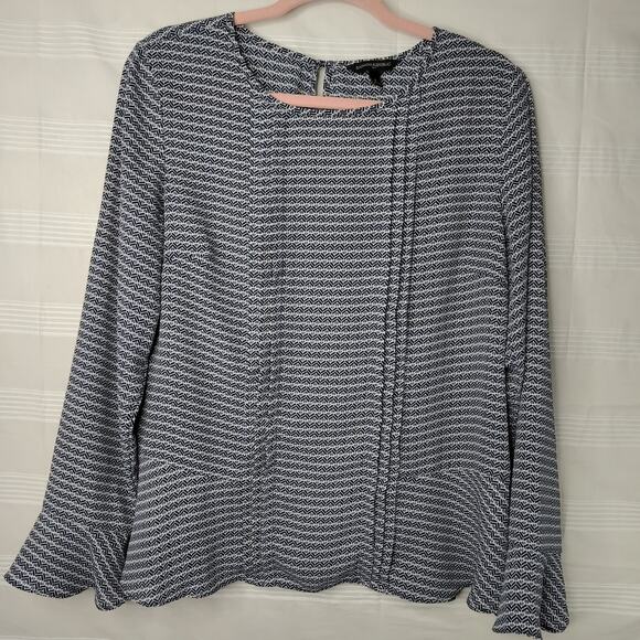 Banana Republic Factory Peplum Bell Sleeve Blouse Blue and White Chevron Medium‎ - Picture 5 of 15